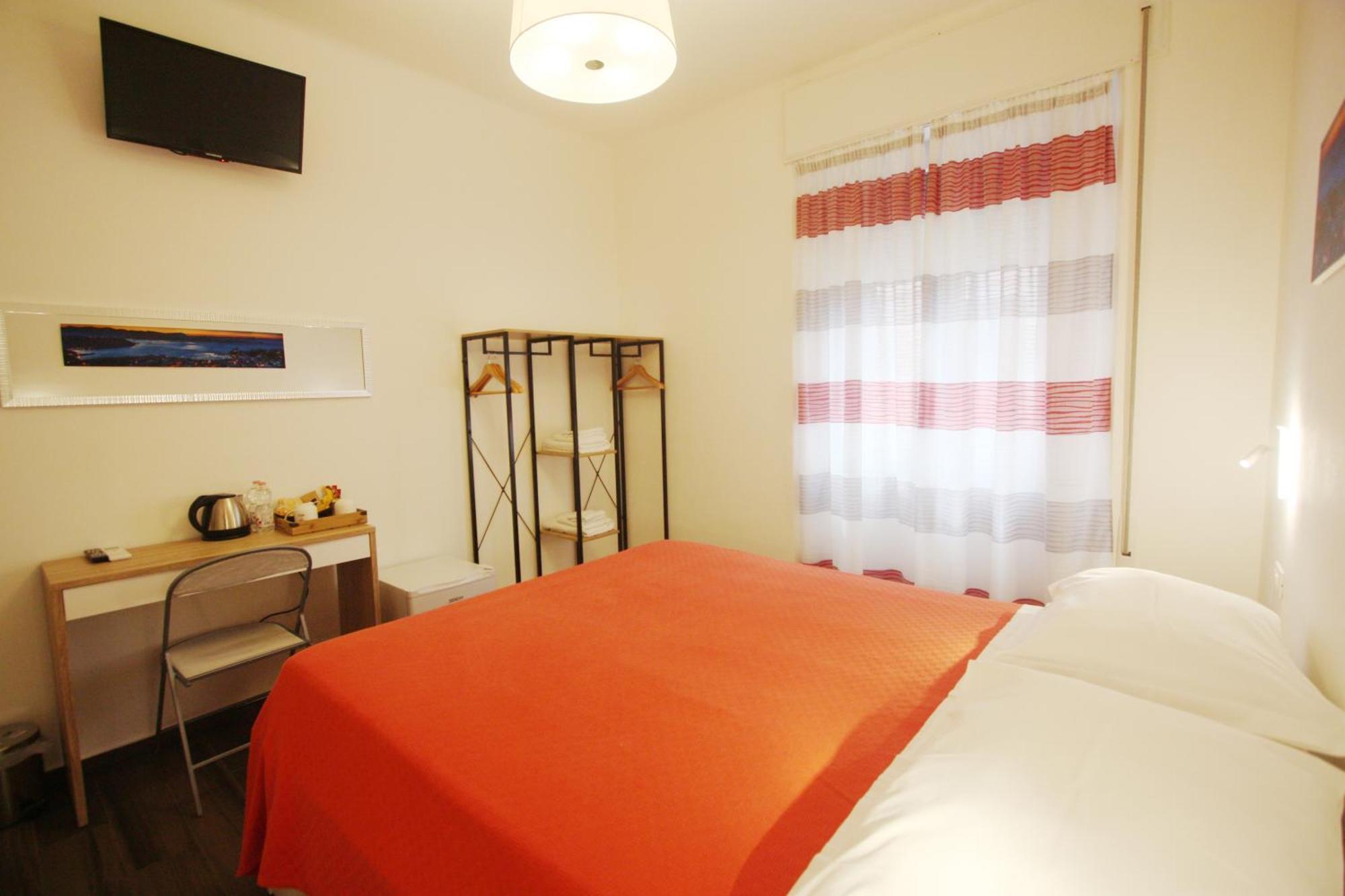 Barbj'S Rooms ลาสเปเซีย ภายนอก รูปภาพ
