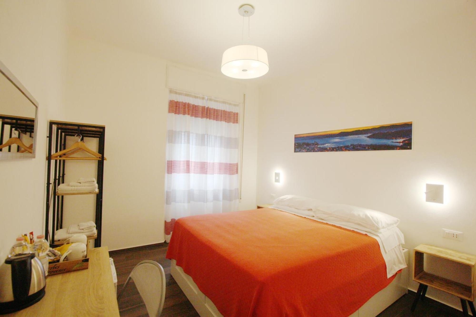Barbj'S Rooms ลาสเปเซีย ภายนอก รูปภาพ